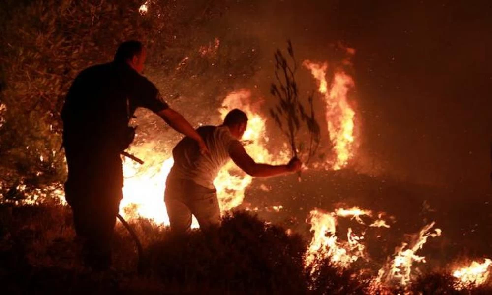 Συναγερμός στην Κρήτη: Μεγάλη πυρκαγιά κατακαίει εκτάσεις στην περιοχή μεταξύ Παρθένι και Επανωσήφη